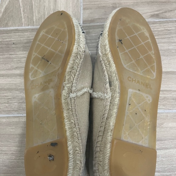 CHANEL Beige and Black Canvas Espadrilles - Picture 12 of 13